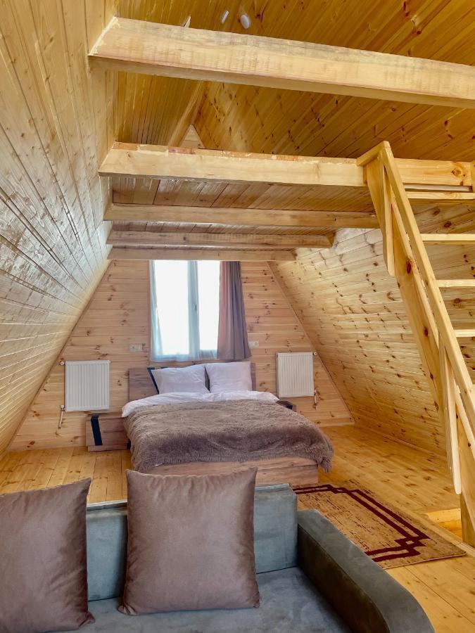 Twin Cottages Kazbegi Bagian luar foto