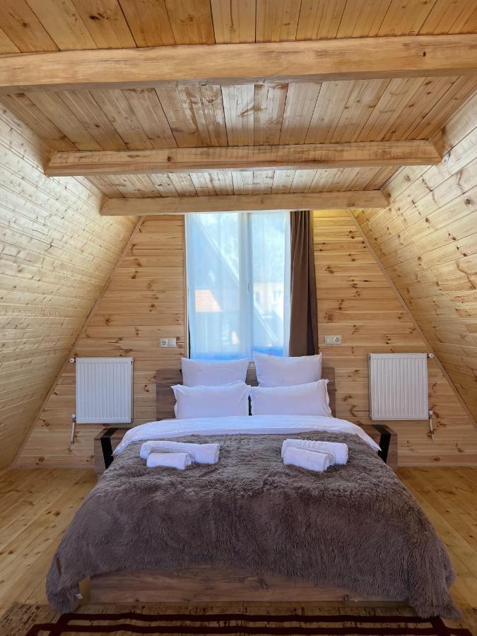 Twin Cottages Kazbegi Bagian luar foto