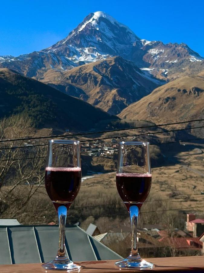 Twin Cottages Kazbegi Bagian luar foto